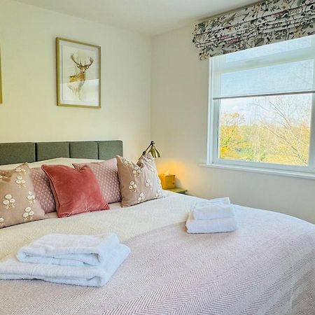 3 Bed Spa Cottage Southwater Exterior foto